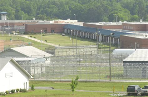May 17, 2009 Updated Oct 18, 2014. . Hays state prison news 2022
